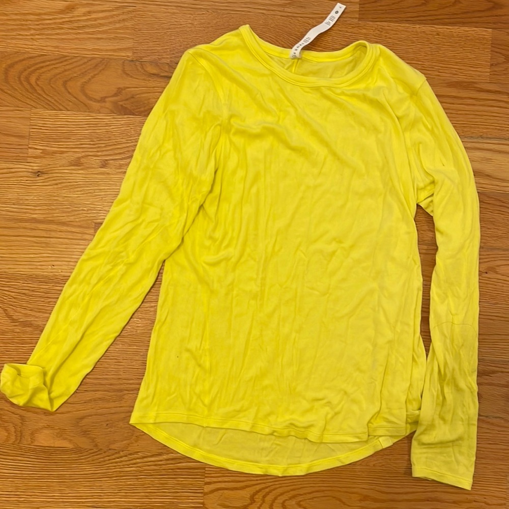 Lululemon yellow T-shirt